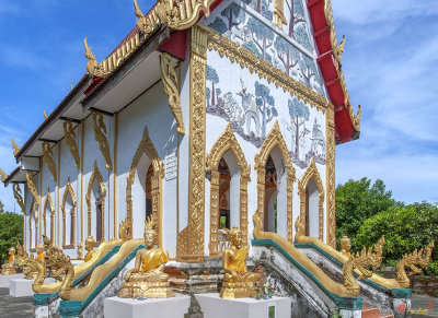 Wat Si Chan Trawas Phra Ubosot Buddha Images and Naga Guardians  (DTHNP0224)
