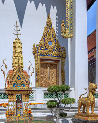 Wat Uthai Tharam Phra Ubosot Boundary Stone and Entrance  (DTHB2181)