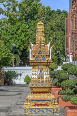 Wat Uthai Tharam Phra Ubosot Boundary Stone (DTHB2187)