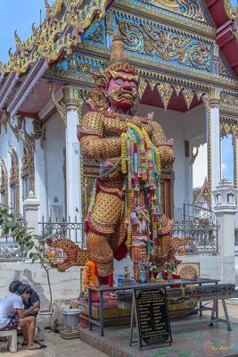 Wat Kunnathi Ruttharam Phra Ubosot Thao Wessuwan Guardian Giant (DTHB2217)