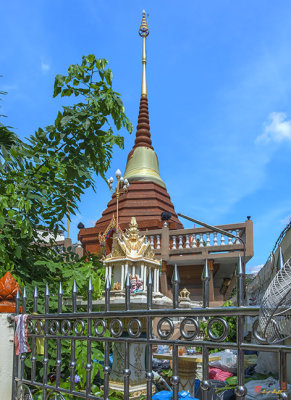 Wat Kunnathi Ruttharam Spirit House and Phra Chedi (DTHB2228)