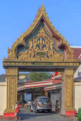 Wat Chamni Hatthakan Temple Gate (DTHB0935)