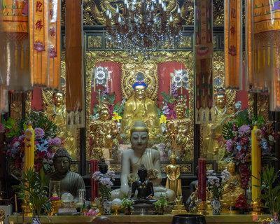 Wat Chaimongkol Thai-Chinese Shrine Main Altar (DTHB2259)