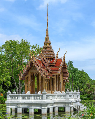 Rama IX Park Phlapphla Yod (DTHB2280)