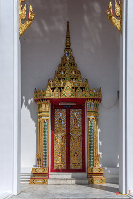 Wat Liab Ratbamrung Phra Ubosot Side Entrance (DTHB2354)