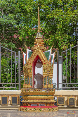 Wat Liab Ratbamrung Phra Ubosot Boundary Stone (DTHB2356)