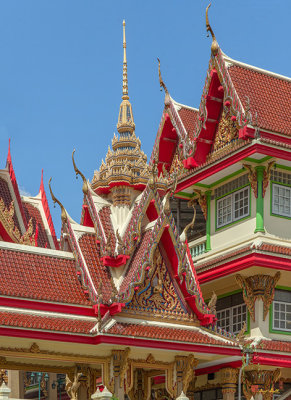 Wat Soi Thong Gables and Spire (DTHB2437)