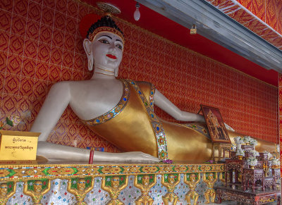 Wat Khunchan Merit Shrines Reclining Buddha Image (DTHB2468)