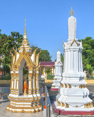 Wat Chai Mongkhon Phra Ubosot Boundary Stone and Chedi (DTHSP0179)