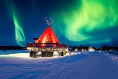 Aurora Pyramids & Elves Village