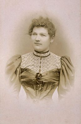 Lady from Besancon 3