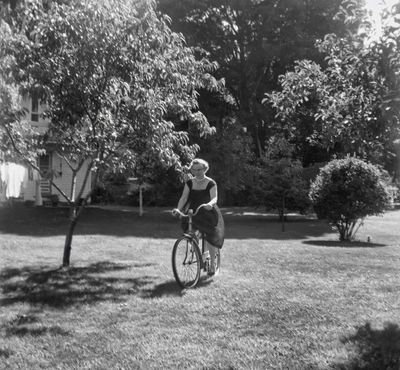 Riding on the Lawn 