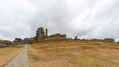 Corfe Castle - the Outer Bailey, South Annex and Keep.