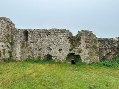 Corfe Castle The Old Hall - herringbone wall