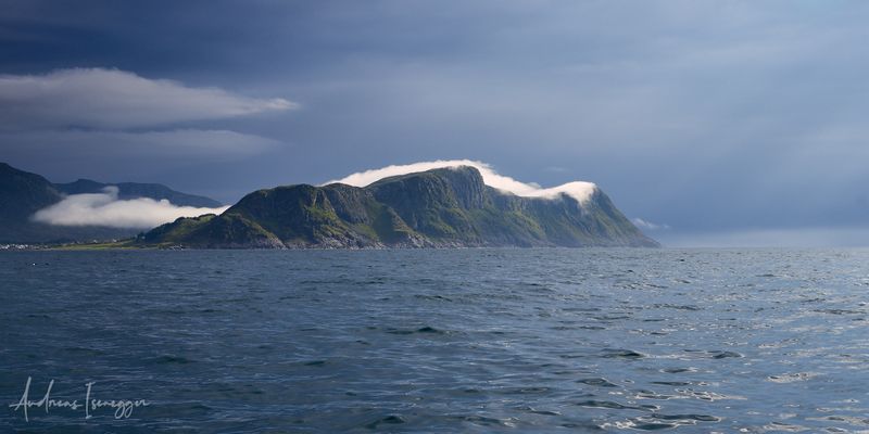 2500_AIS74099_vis.jpg