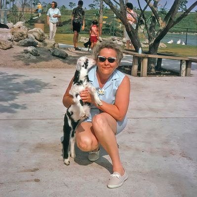 Nana 1970-T