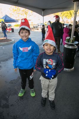 holiday star 22-10.jpg
