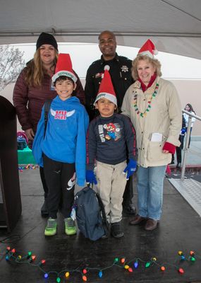 holiday star 22-12.jpg