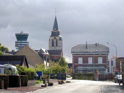 Sint Rumolduskerk gezien vanaf de Bruyneelstraat