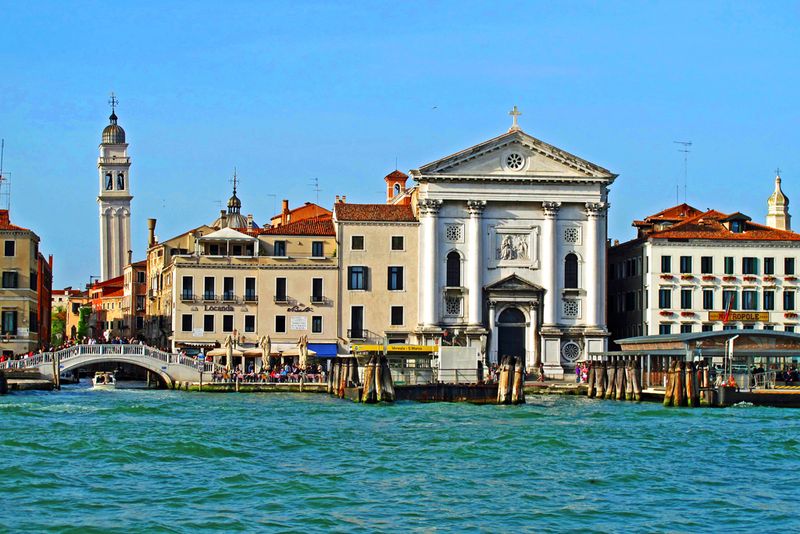 36_A leaning tower.jpg