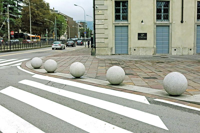 17_Dots and lines enlarged.jpg