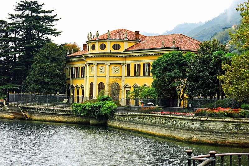 33_Villa Saporiti in the rain.jpg