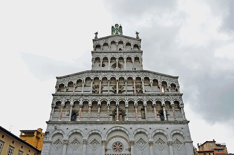 07_Church facade details.jpg