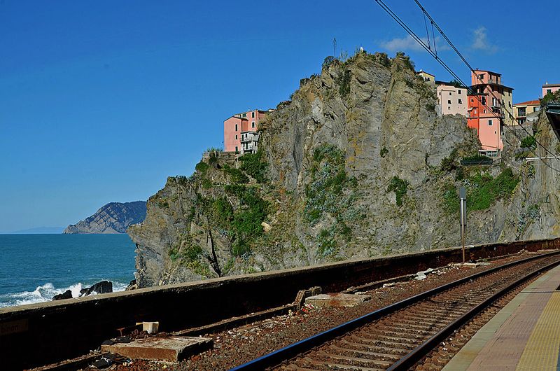 06_Railway between villages.jpg