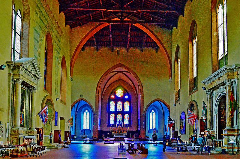 02_Basilica interior.jpg