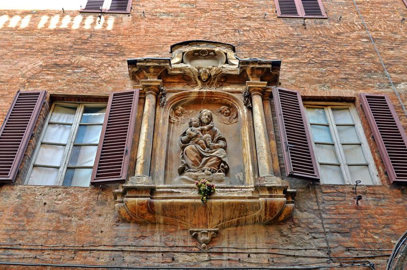 03_A religious design in a residential area.jpg