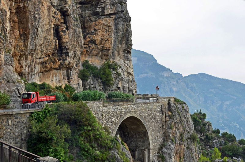 01_Approaching Positano.jpg