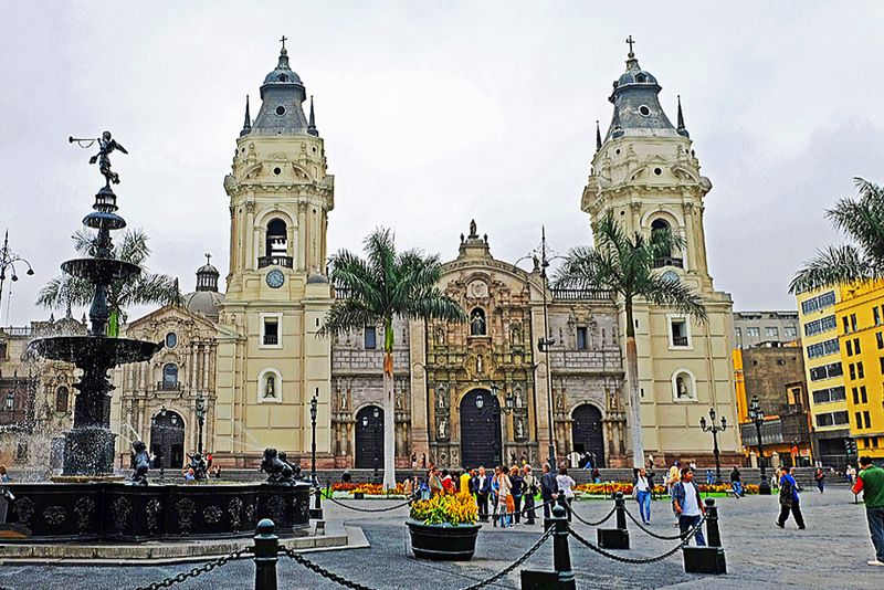 05_Lima Cathedral.jpg