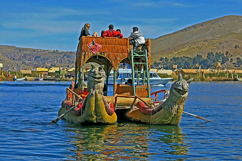 11_Having fun on Lake Titicaca.jpg