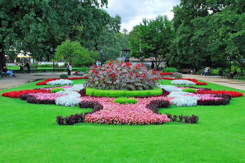 35_Bastion Hill Park seen in 2007.jpg