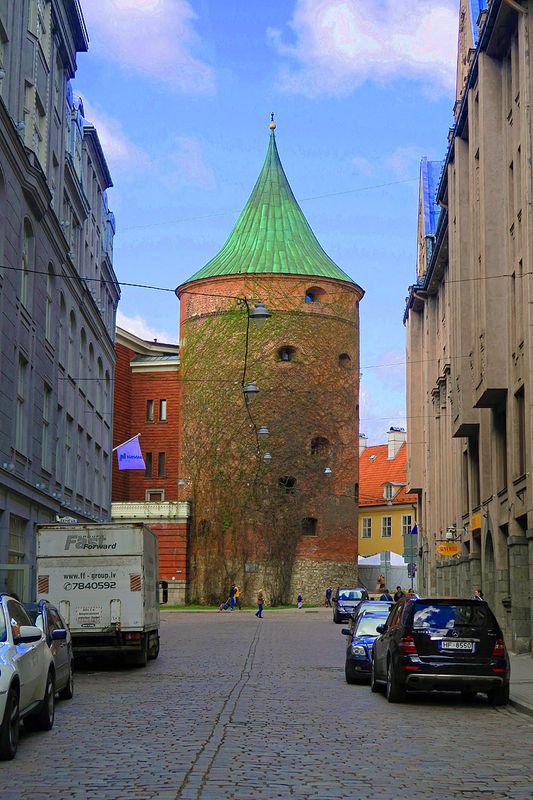 46_Powder Tower.jpg