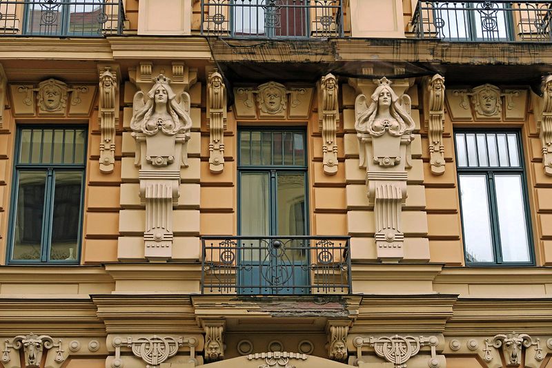 55_Art Nouveau.jpg