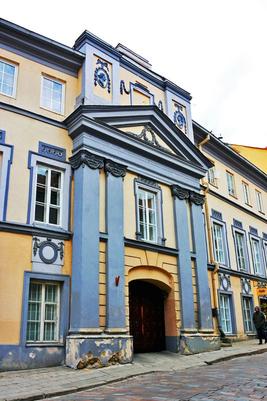 15_Old Town.jpg