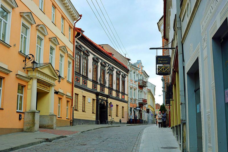 16_Old Town.jpg