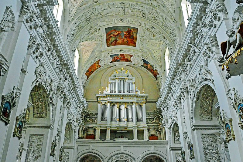 34_Church of St. Peter and St. Paul.jpg