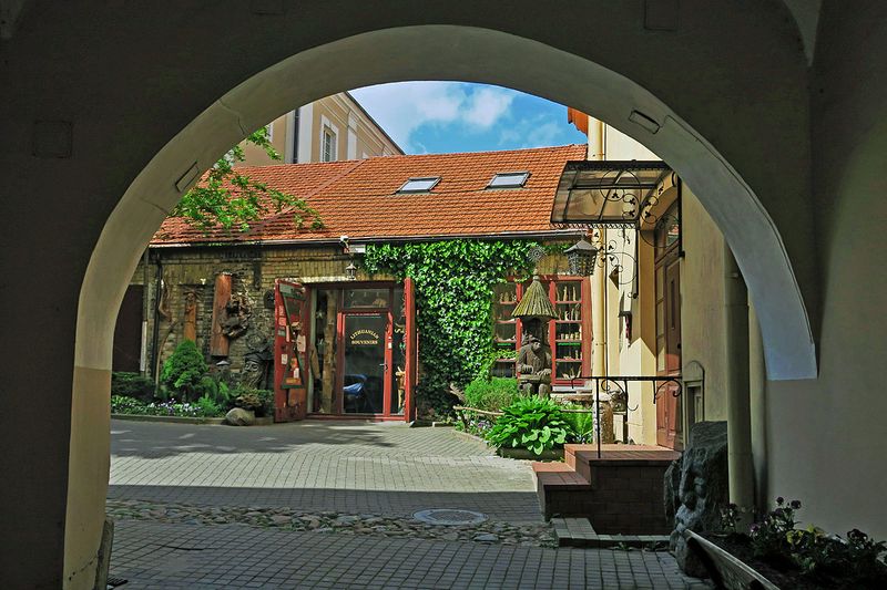44_A hidden corner in the Old Town.jpg
