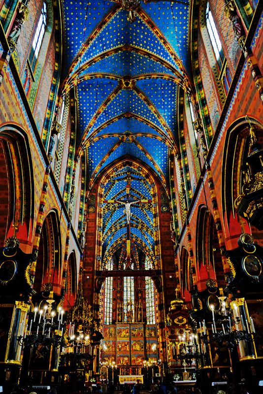 41_Krakow_St. Mary's Basilica.jpg
