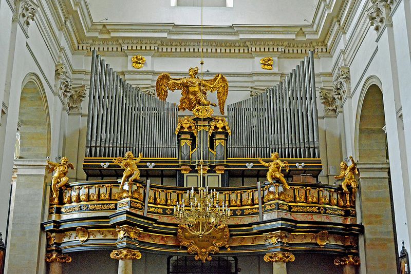 48_Krakow_St Peter & Paul's Church.jpg