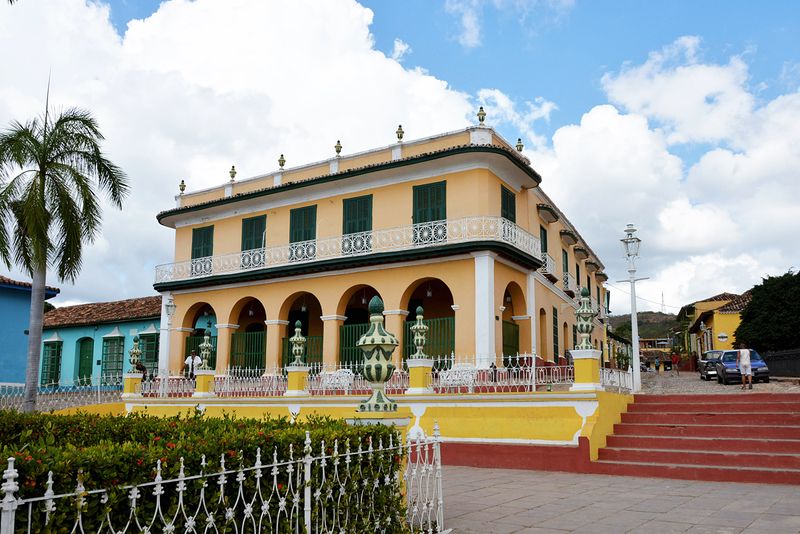 08_Also known as the Brunet Palace.jpg