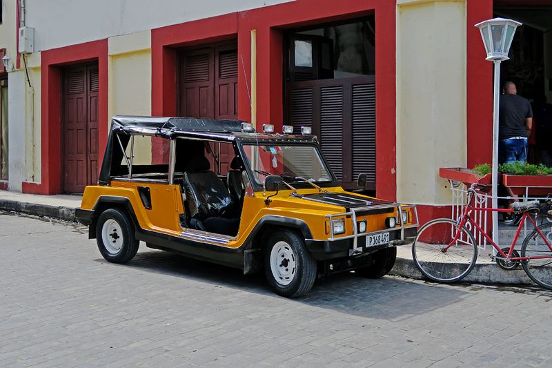 32_Not only  antique cars are seen in Cuba.jpg