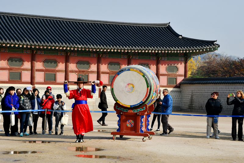 24_Guard Changing Ceremony.jpg