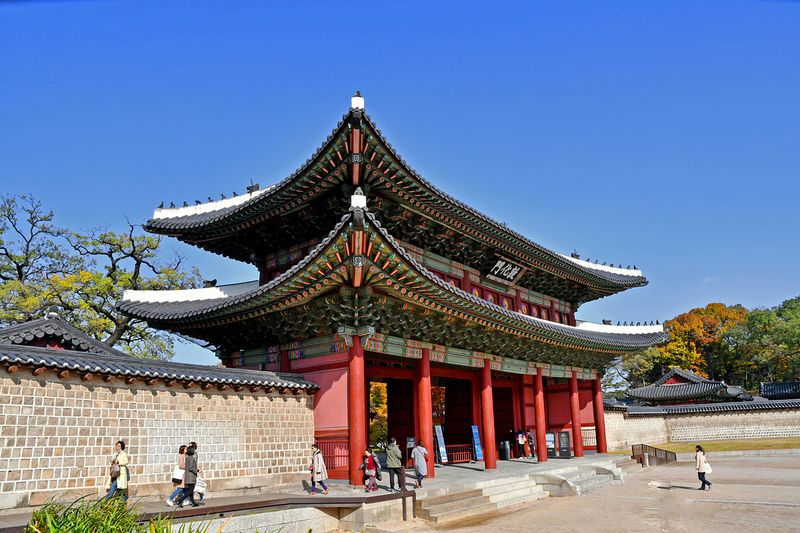 45_Donhwamun Gate of Changdeokgung Palace.jpg