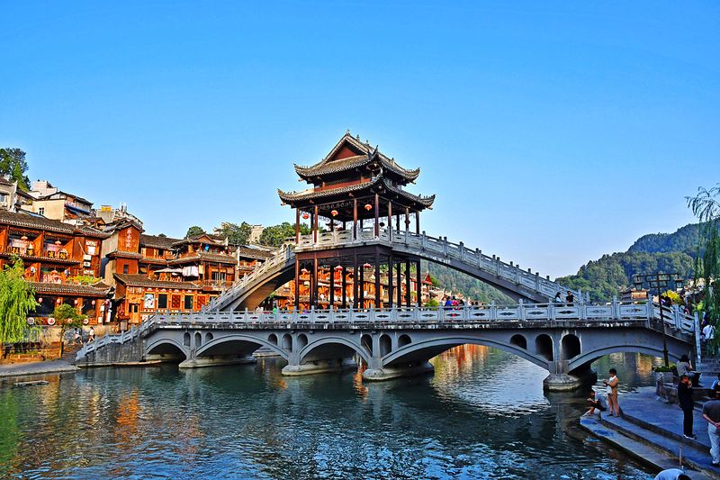 02_Fenghuang Bridge (Snow Bridge) over Tuojiang River.jpg