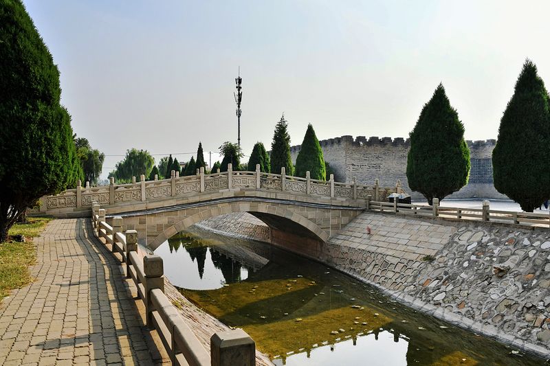 01_The moat and wall around the compound.jpg