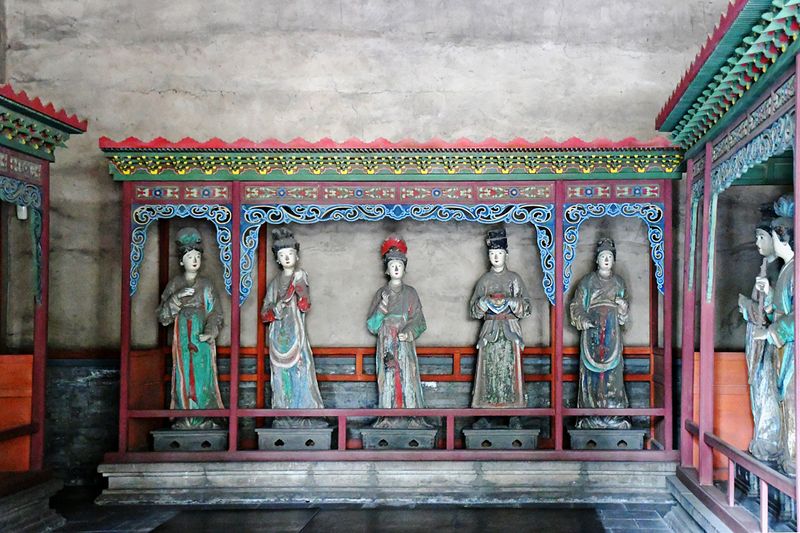 11_Life-sized colourful statues of Holy Mother's servants made in the Song Dynasty (960-1279).jpg