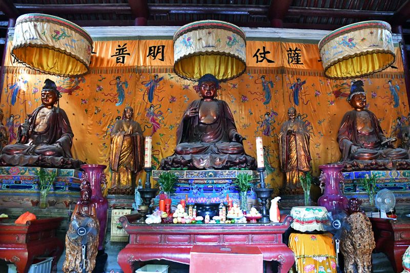 06_White Horse Temple.jpg